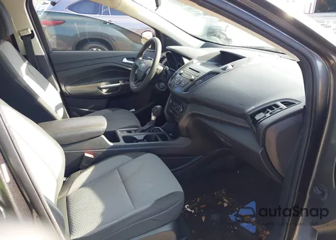 2017 Ford Escape Se z USA, uszkodzony, nr VIN 1FMCU9GDXHUE49247